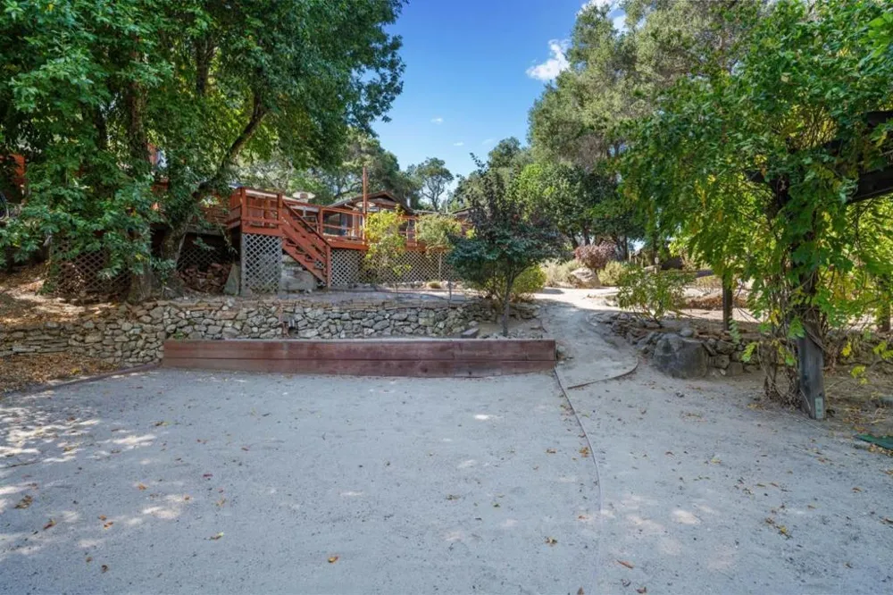 8 Buena Vista Del Rio Carmel Valley, CA 93924