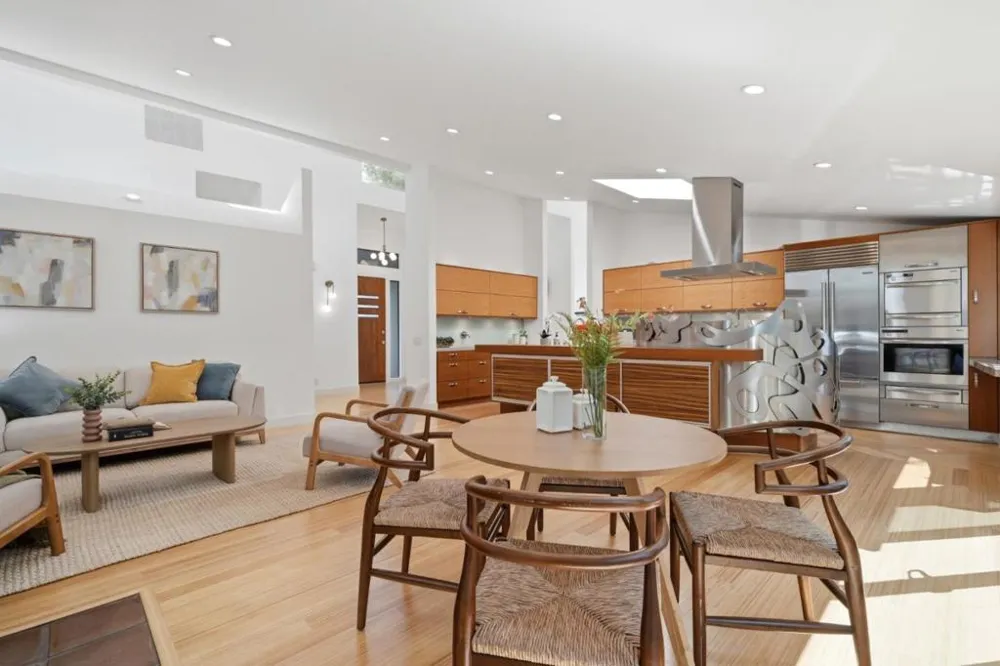 202 Granada Way Los Gatos, CA 95032