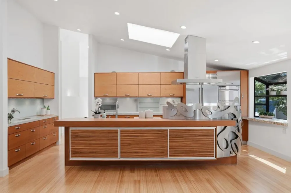 202 Granada Way Los Gatos, CA 95032