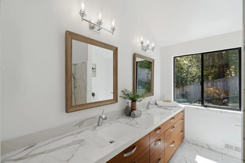 202 Granada Way Los Gatos, CA 95032