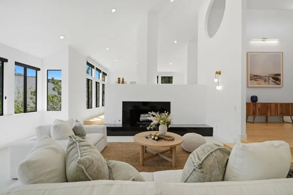 202 Granada Way Los Gatos, CA 95032