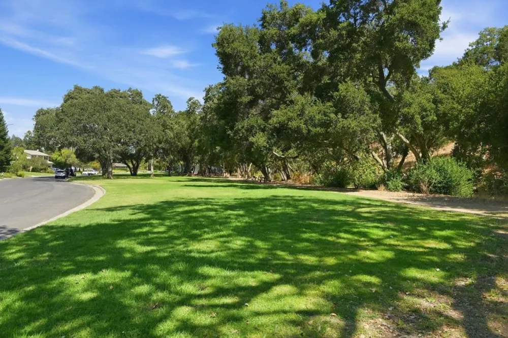 202 Granada Way Los Gatos, CA 95032