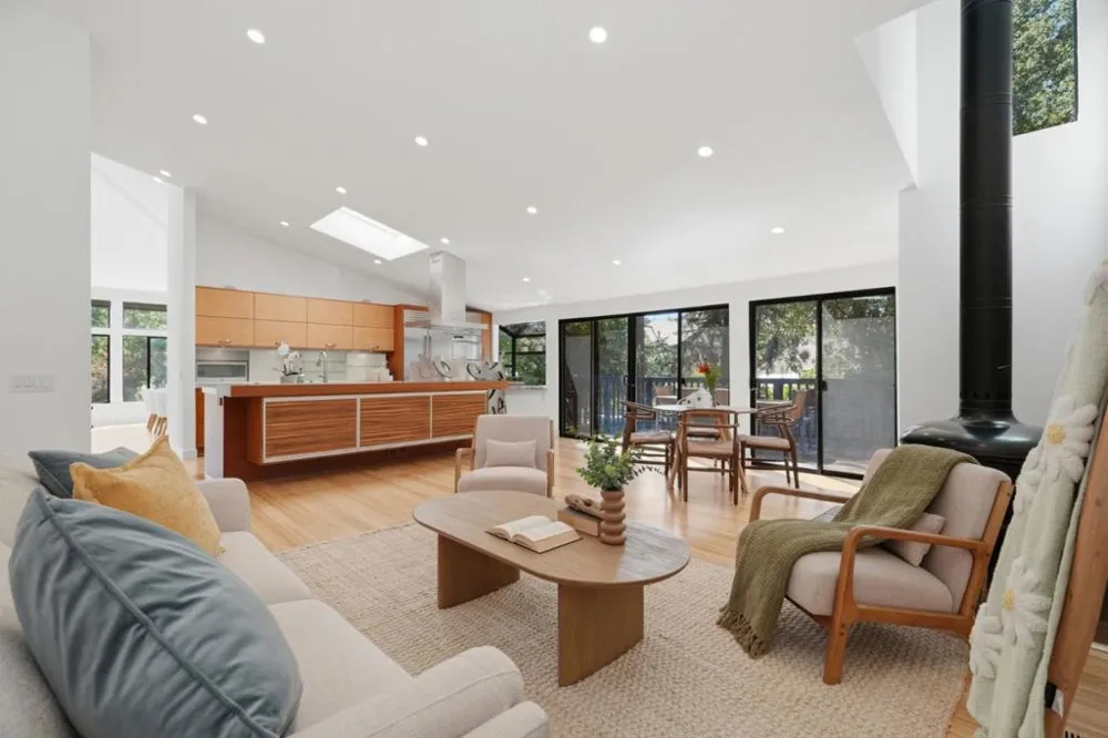 202 Granada Way Los Gatos, CA 95032