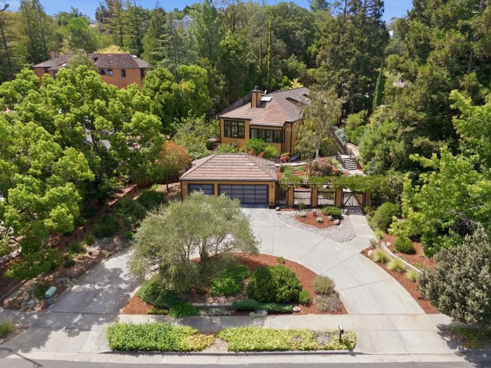 202 Granada Way Los Gatos, CA 95032