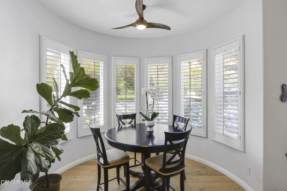 6167 Deerhill Road Oak Park, CA 91377