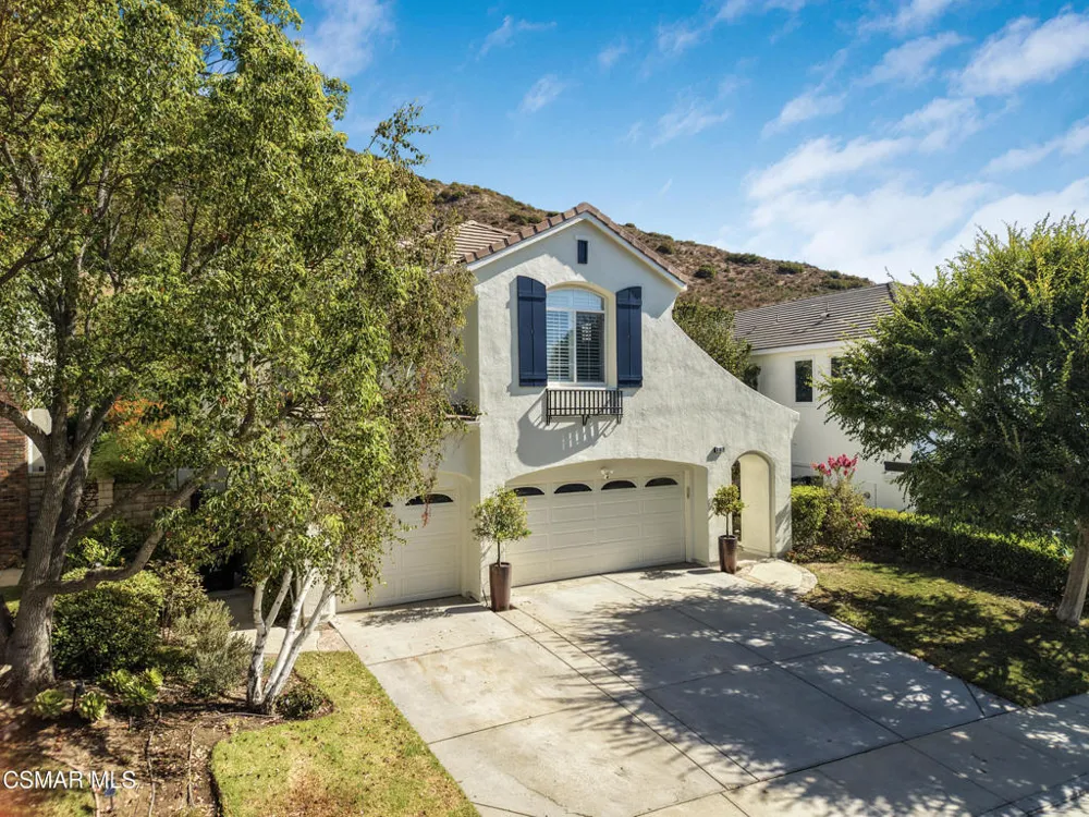 6167 Deerhill Road Oak Park, CA 91377