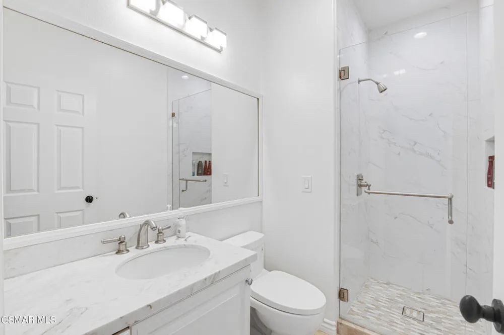 6167 Deerhill Road Oak Park, CA 91377