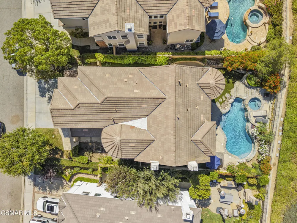 6167 Deerhill Road Oak Park, CA 91377