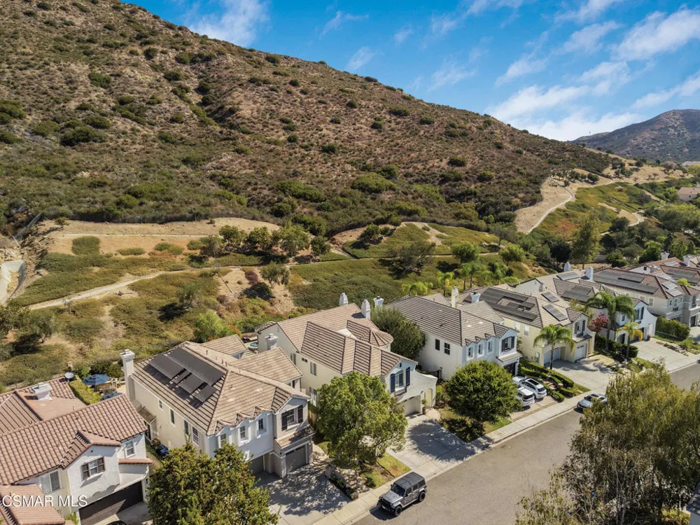 6167 Deerhill Road Oak Park, CA 91377