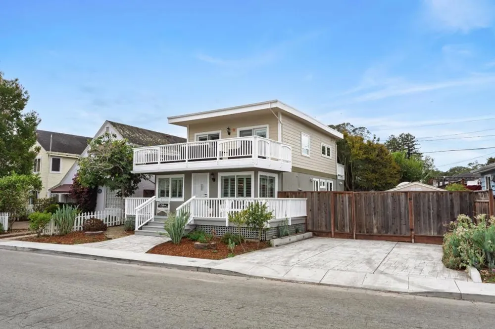 709 Gilroy Drive Capitola, CA 95010