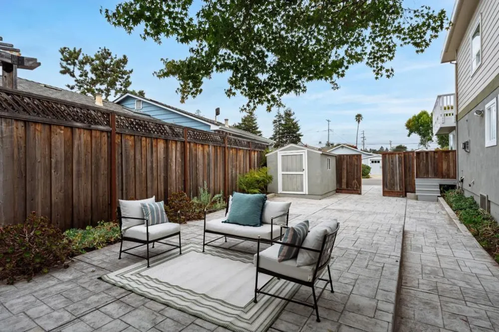 709 Gilroy Drive Capitola, CA 95010