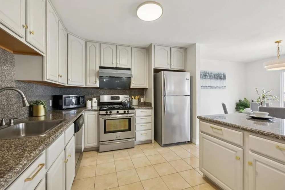 738 Le Conte Avenue #2 San Francisco, CA 94124