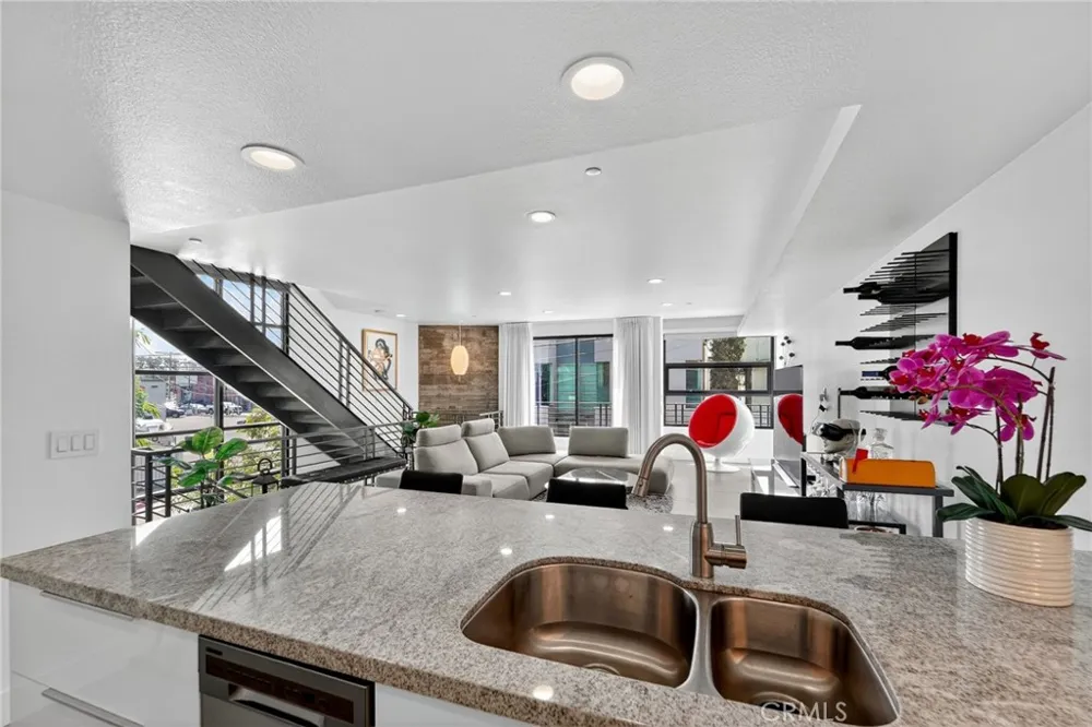 1418 Innes Place Venice, CA 90291