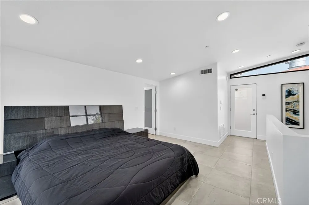 1418 Innes Place Venice, CA 90291