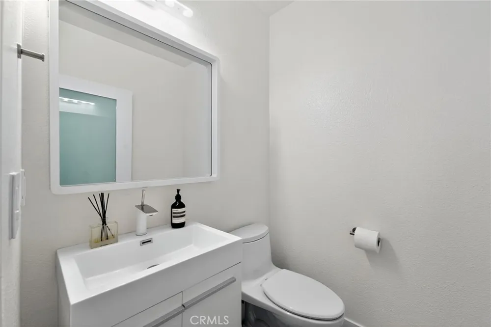 1418 Innes Place Venice, CA 90291