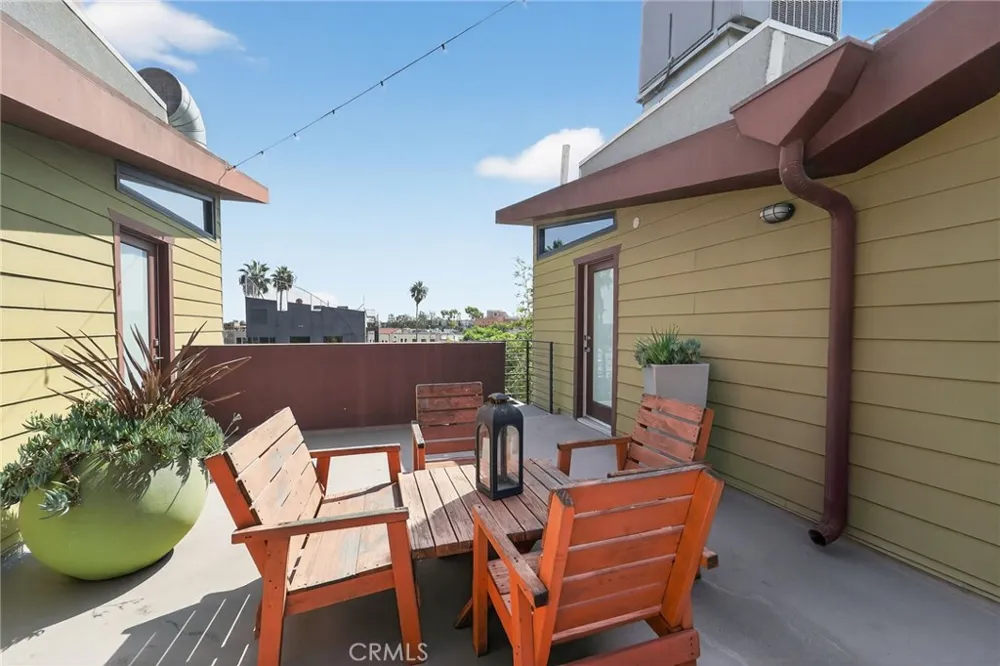1418 Innes Place Venice, CA 90291