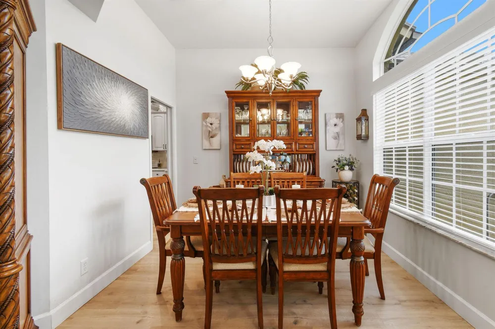 390 SW Jeanne Avenue Port St. Lucie, FL 34953