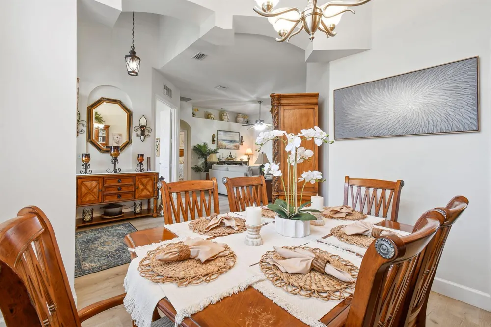 390 SW Jeanne Avenue Port St. Lucie, FL 34953