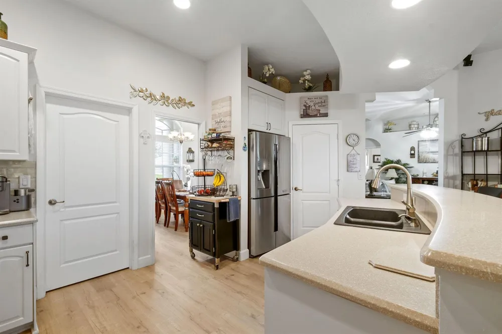 390 SW Jeanne Avenue Port St. Lucie, FL 34953