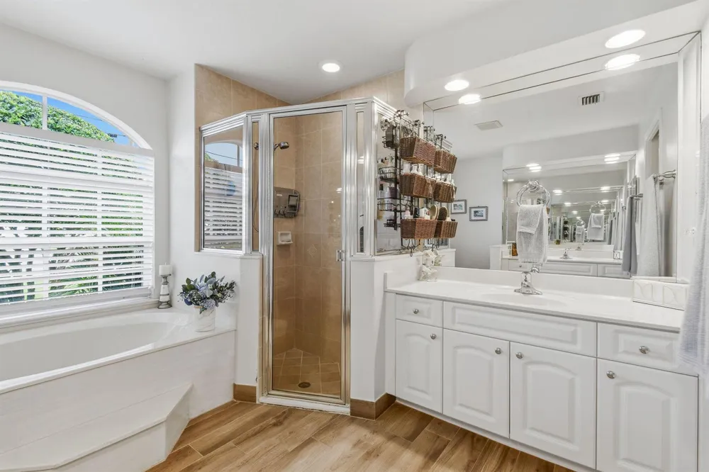 390 SW Jeanne Avenue Port St. Lucie, FL 34953