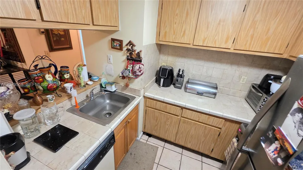 15619 SW 73rd Cir Ter #10-8 Miami, FL 33193