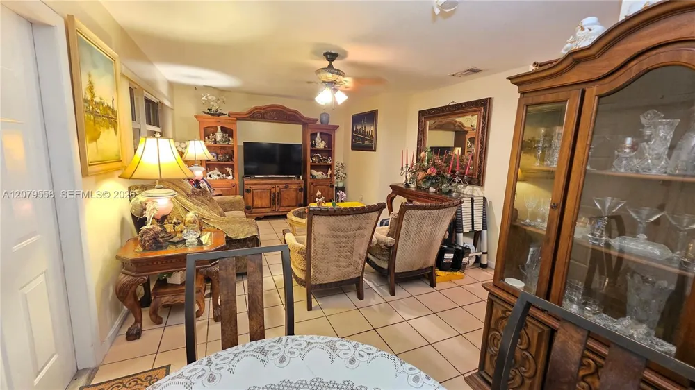 15619 SW 73rd Cir Ter #10-8 Miami, FL 33193