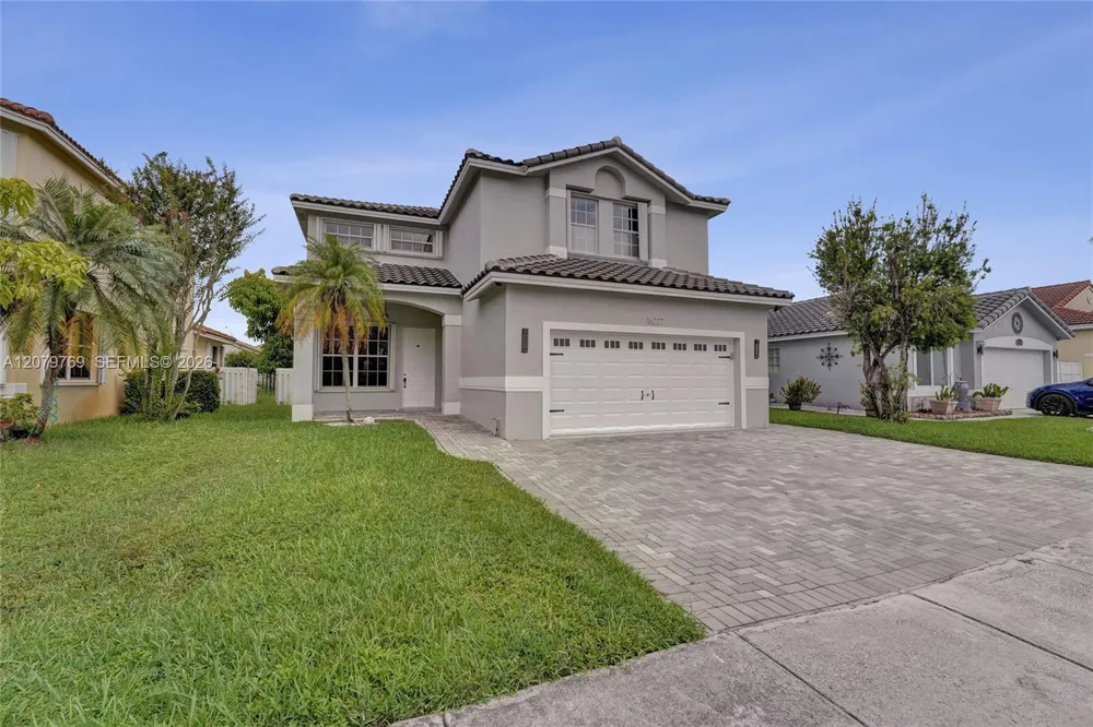 16227 NW 19th St Pembroke Pines, FL 33028