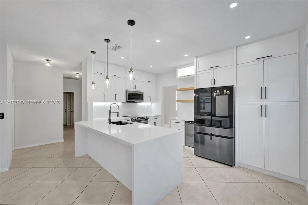 16227 NW 19th St Pembroke Pines, FL 33028