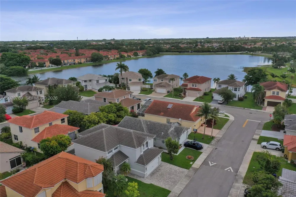 16227 NW 19th St Pembroke Pines, FL 33028