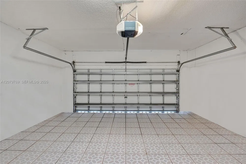 16227 NW 19th St Pembroke Pines, FL 33028