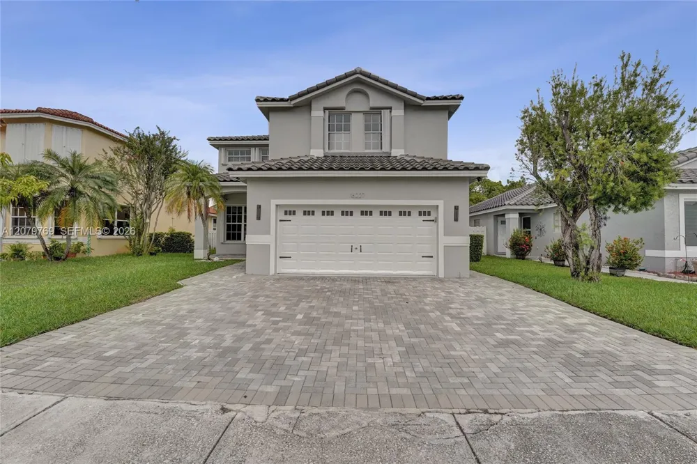 16227 NW 19th St Pembroke Pines, FL 33028