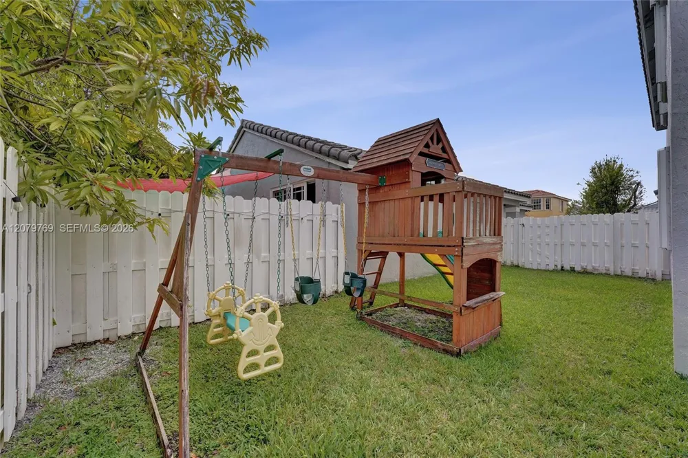 16227 NW 19th St Pembroke Pines, FL 33028