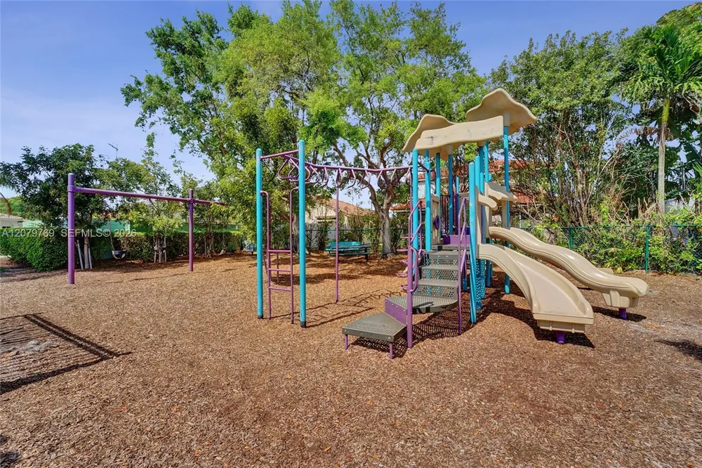 16227 NW 19th St Pembroke Pines, FL 33028