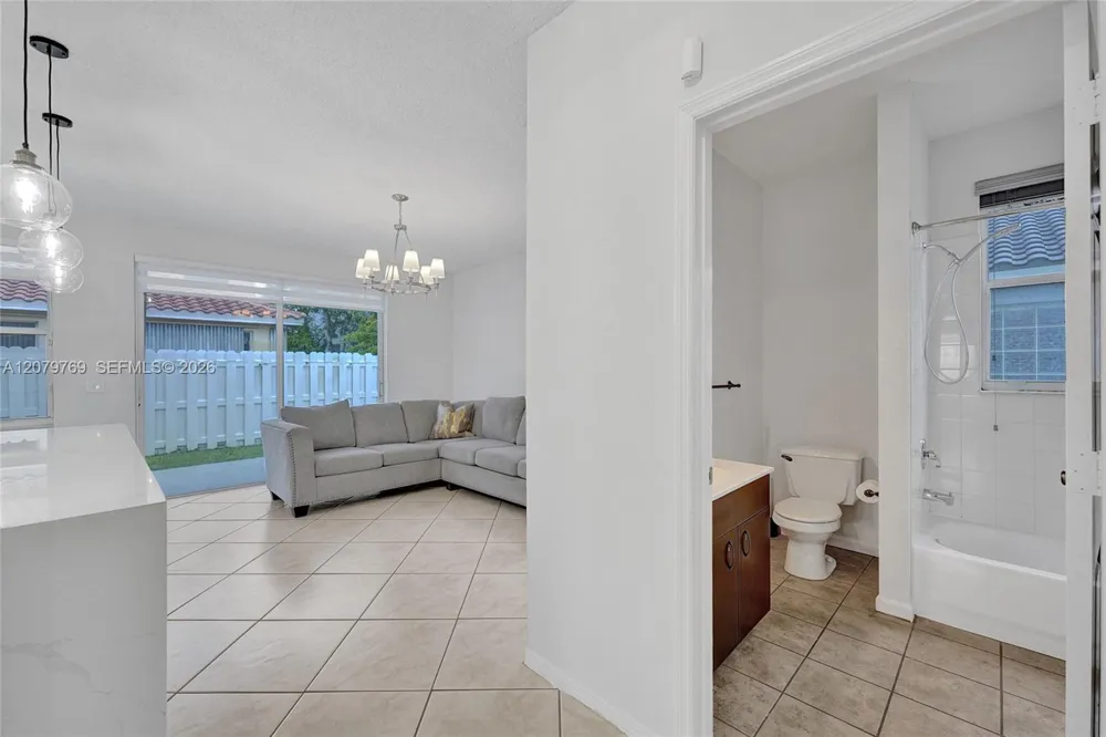 16227 NW 19th St Pembroke Pines, FL 33028