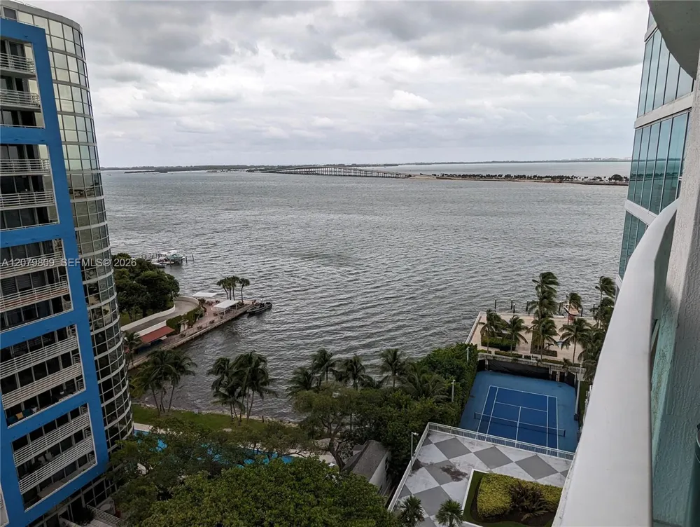 2101 Brickell Ave #1104 Miami, FL 33129