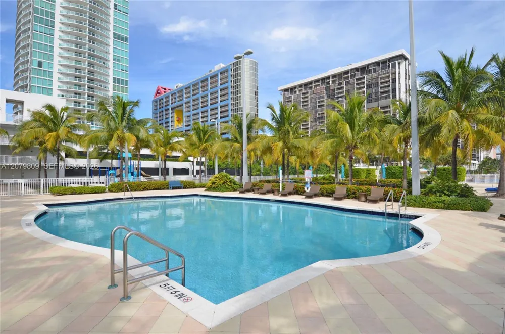 2101 Brickell Ave #1104 Miami, FL 33129
