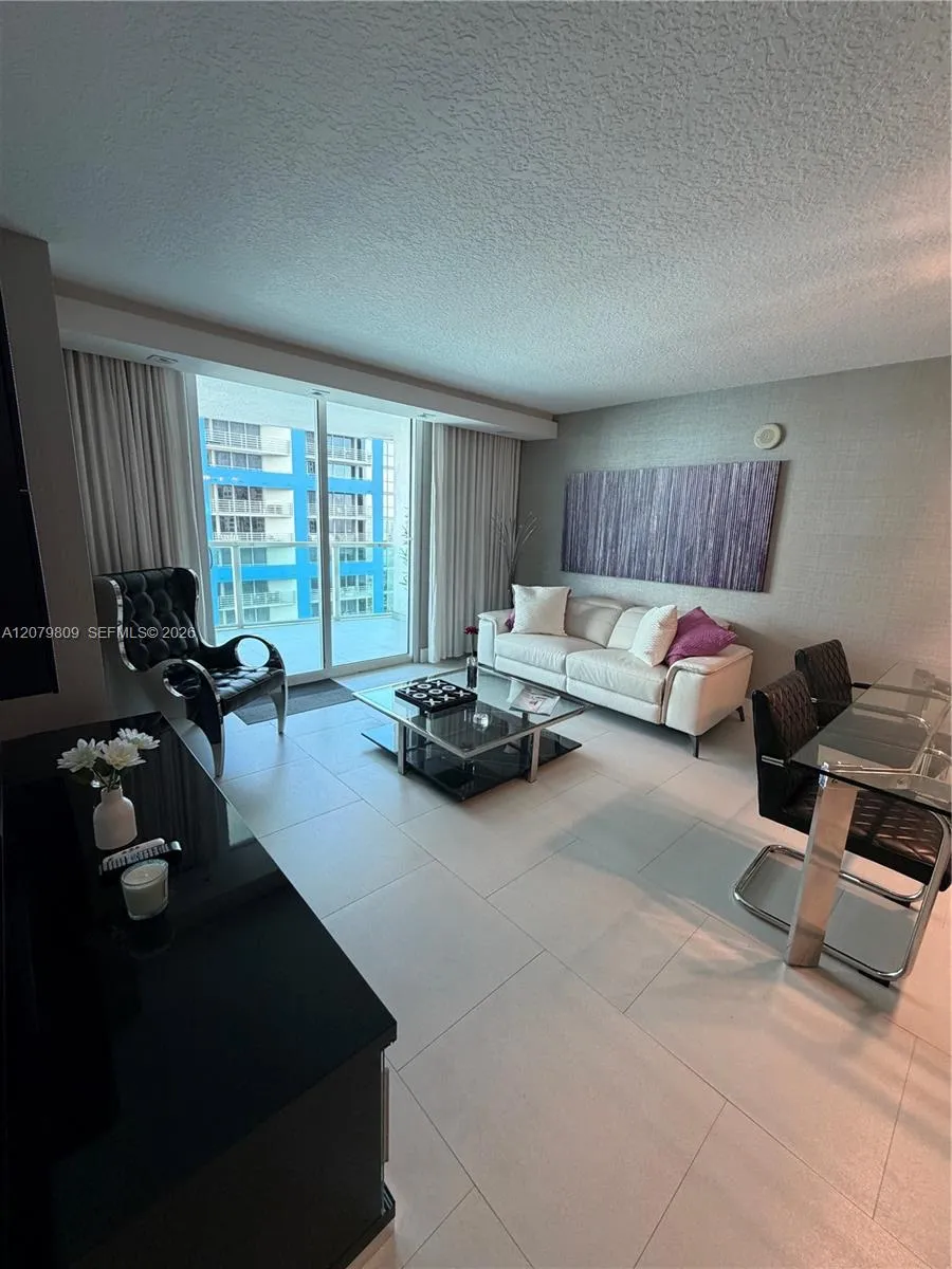2101 Brickell Ave #1104 Miami, FL 33129