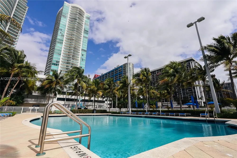 2101 Brickell Ave #1104 Miami, FL 33129