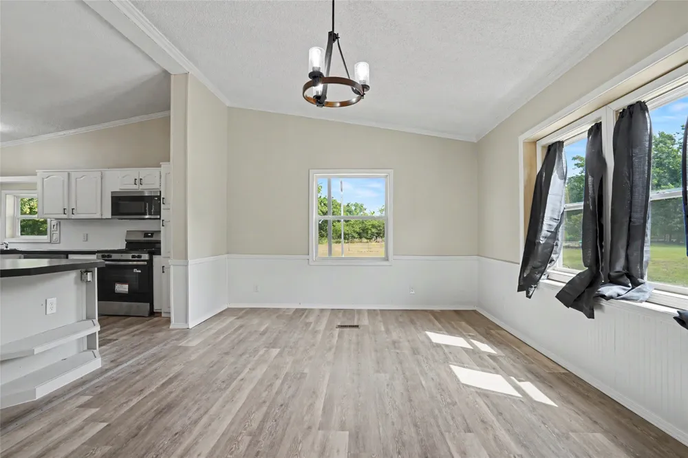 5782 Valley Road Skiatook, OK 74070