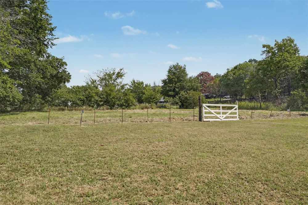 5782 Valley Road Skiatook, OK 74070