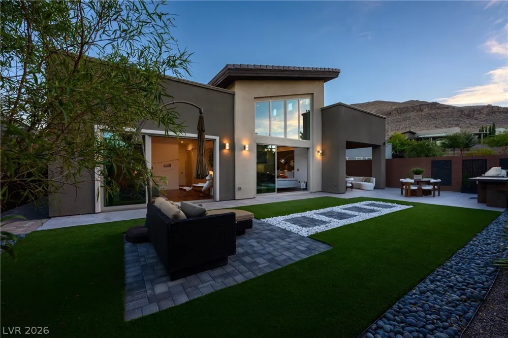 10518 Calico Terrace Avenue Las Vegas, NV 89135