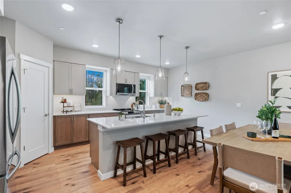 14424 Madison Way #J2 Lynnwood, WA 98087