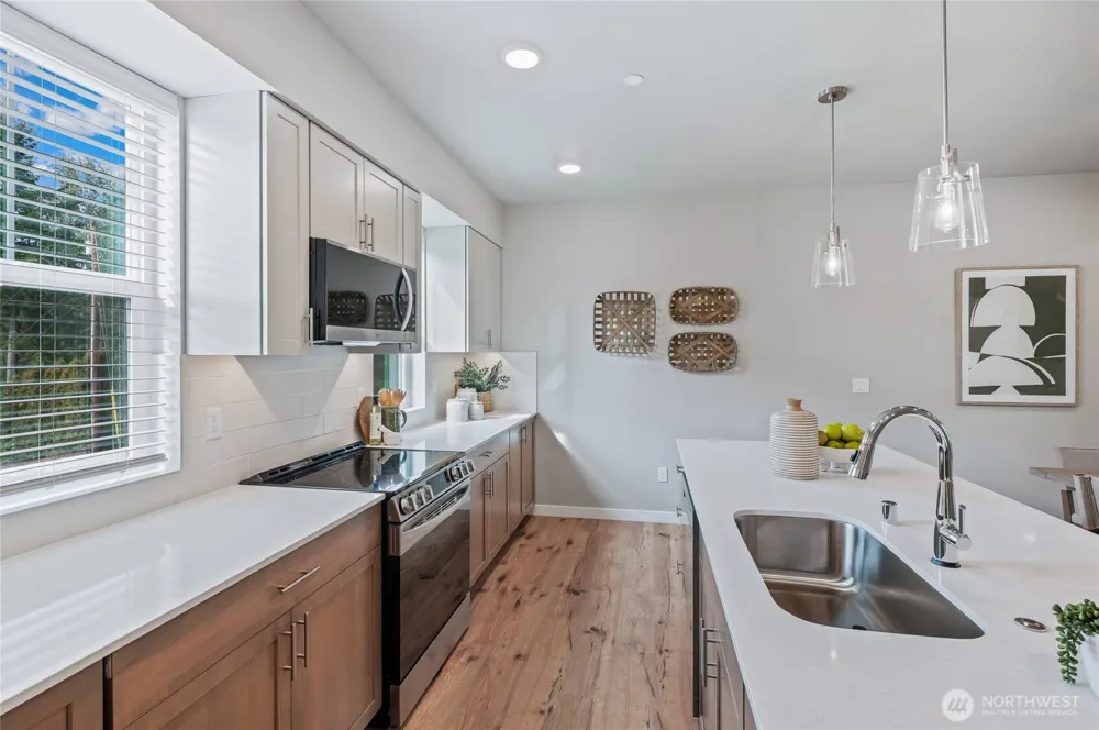 14424 Madison Way #J2 Lynnwood, WA 98087