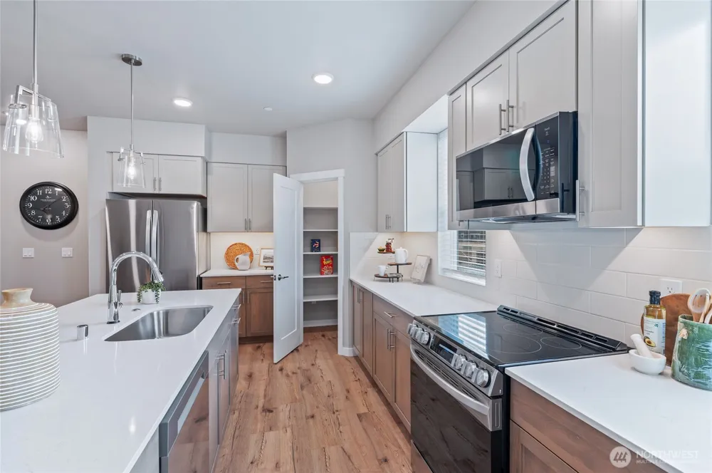 14424 Madison Way #J2 Lynnwood, WA 98087