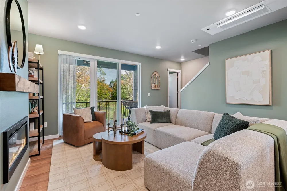 14424 Madison Way #J2 Lynnwood, WA 98087