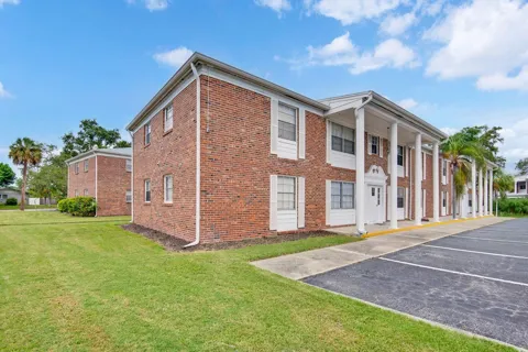 4507 9TH STREET W #E3