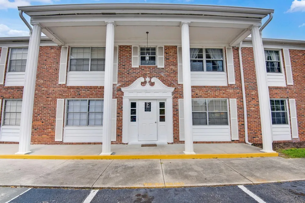 4507 9TH STREET W #E3 Bradenton, FL 34207