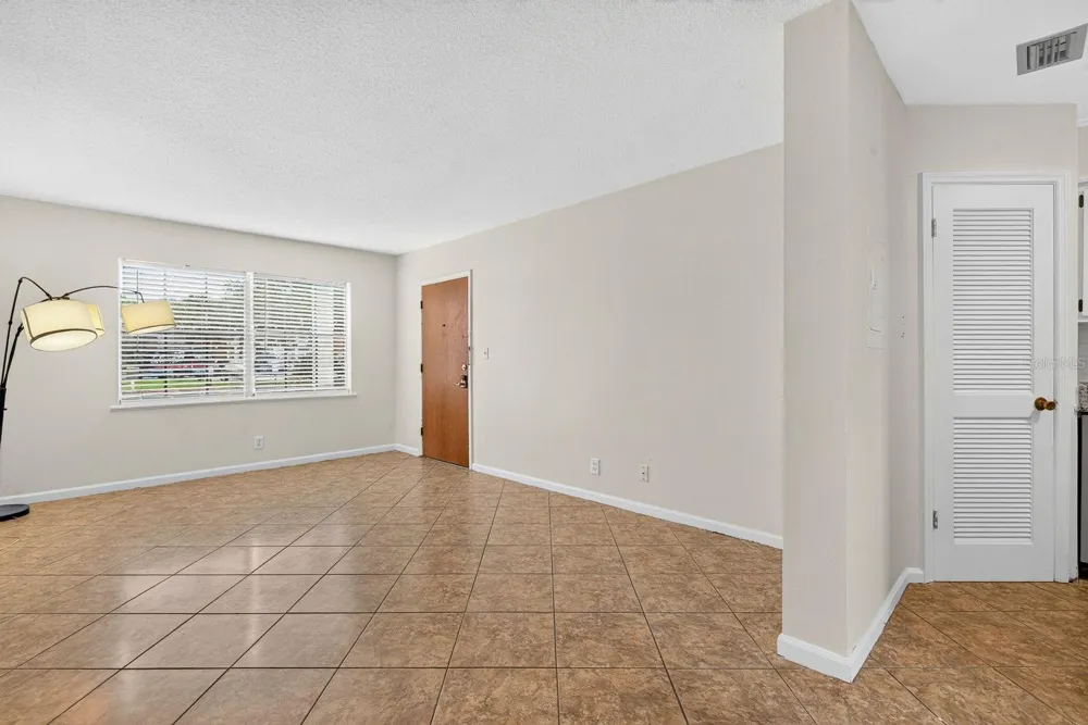 4507 9TH STREET W #E3 Bradenton, FL 34207
