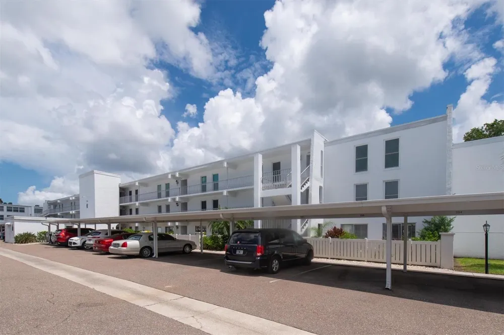 1655 S HIGHLAND AVENUE #J194 Clearwater, FL 33756