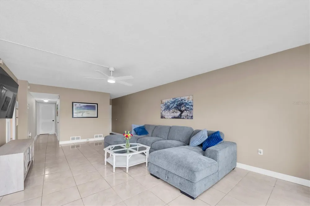 1655 S HIGHLAND AVENUE #J194 Clearwater, FL 33756